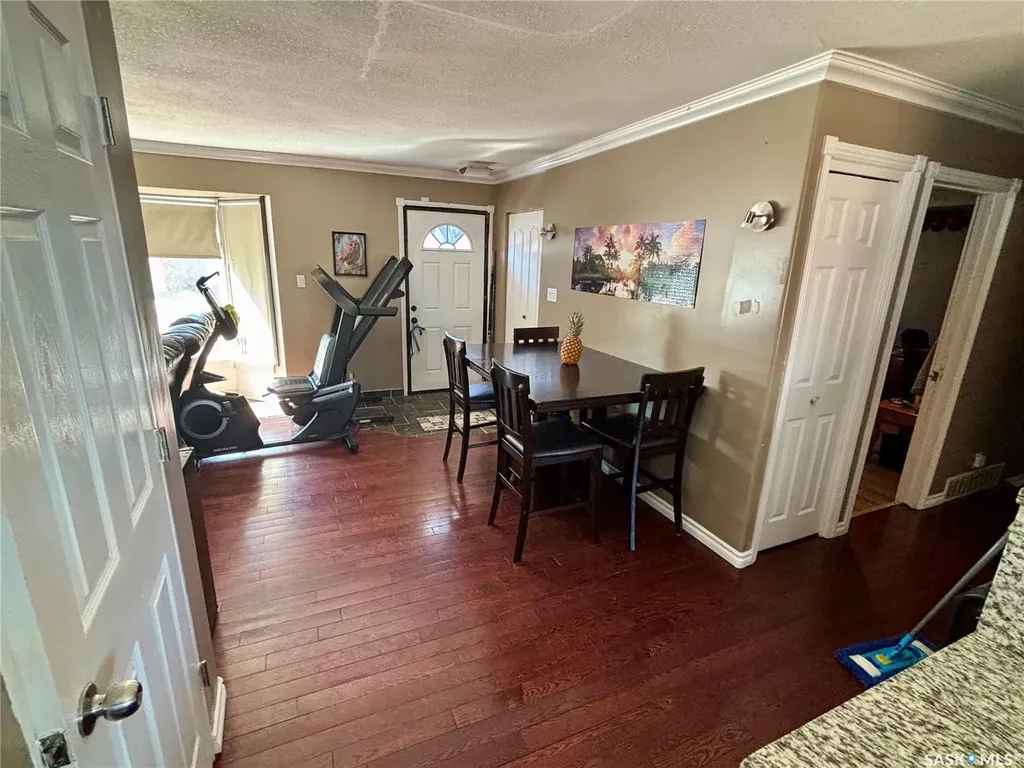 1 Davidson Crescent Saskatoon SK S7L 3Z9