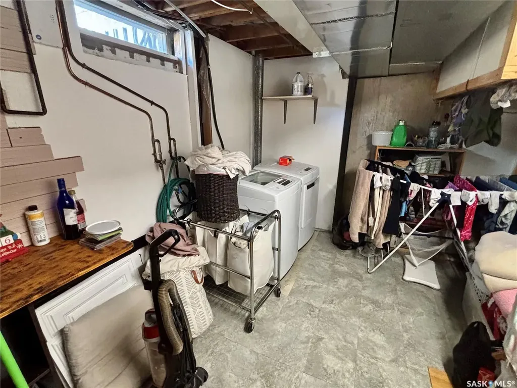 1 Davidson Crescent Saskatoon SK S7L 3Z9