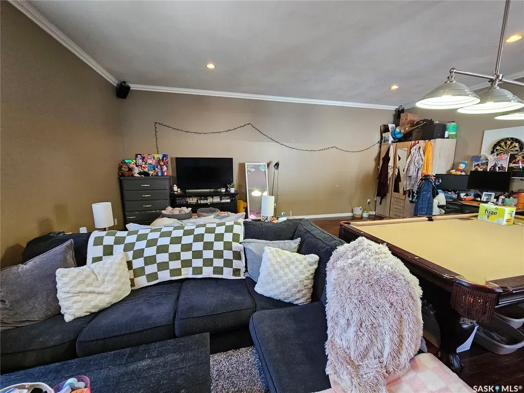 1 Davidson Crescent Saskatoon SK S7L 3Z9