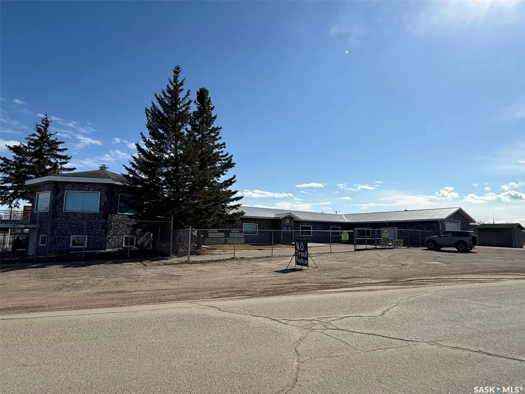 310 Husky Avenue Air Ronge SK S0J 3G0