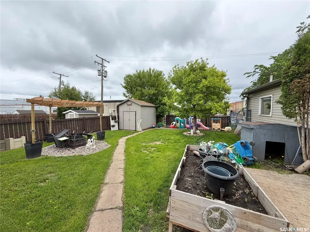 361 Fourth Avenue N Yorkton SK S3N 1B5