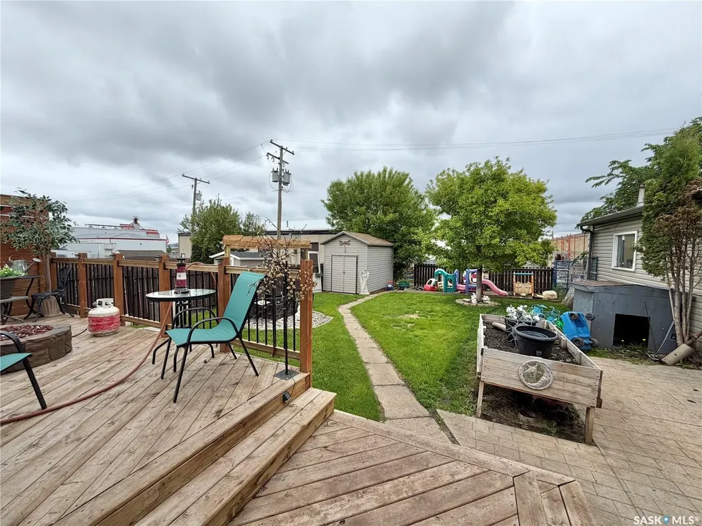 361 Fourth Avenue N Yorkton SK S3N 1B5