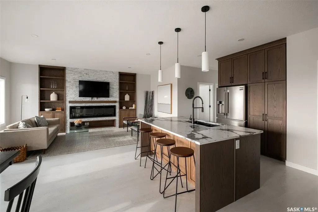 3748 Gee Crescent Regina SK S4V 3P1