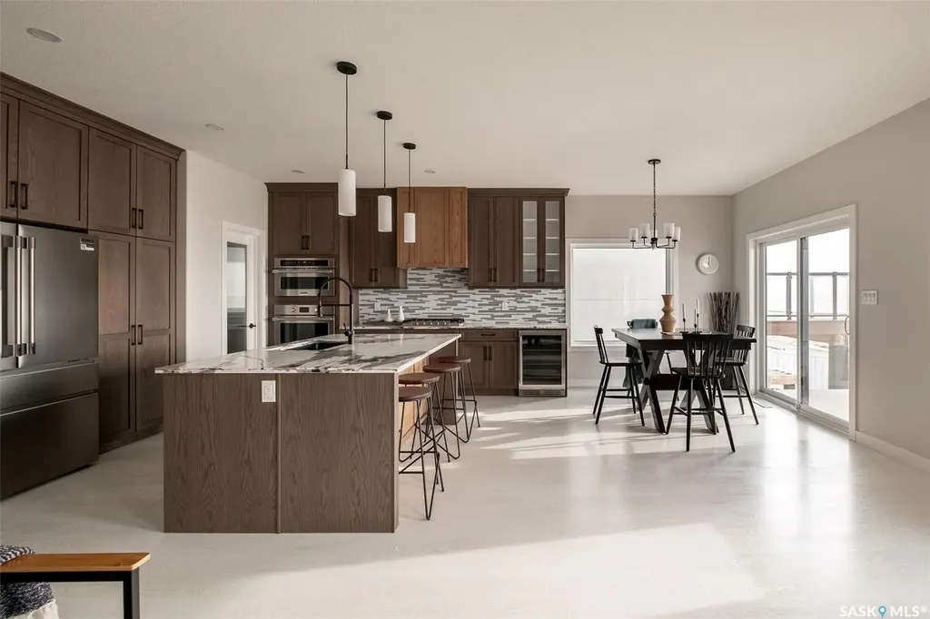 3748 Gee Crescent Regina SK S4V 3P1