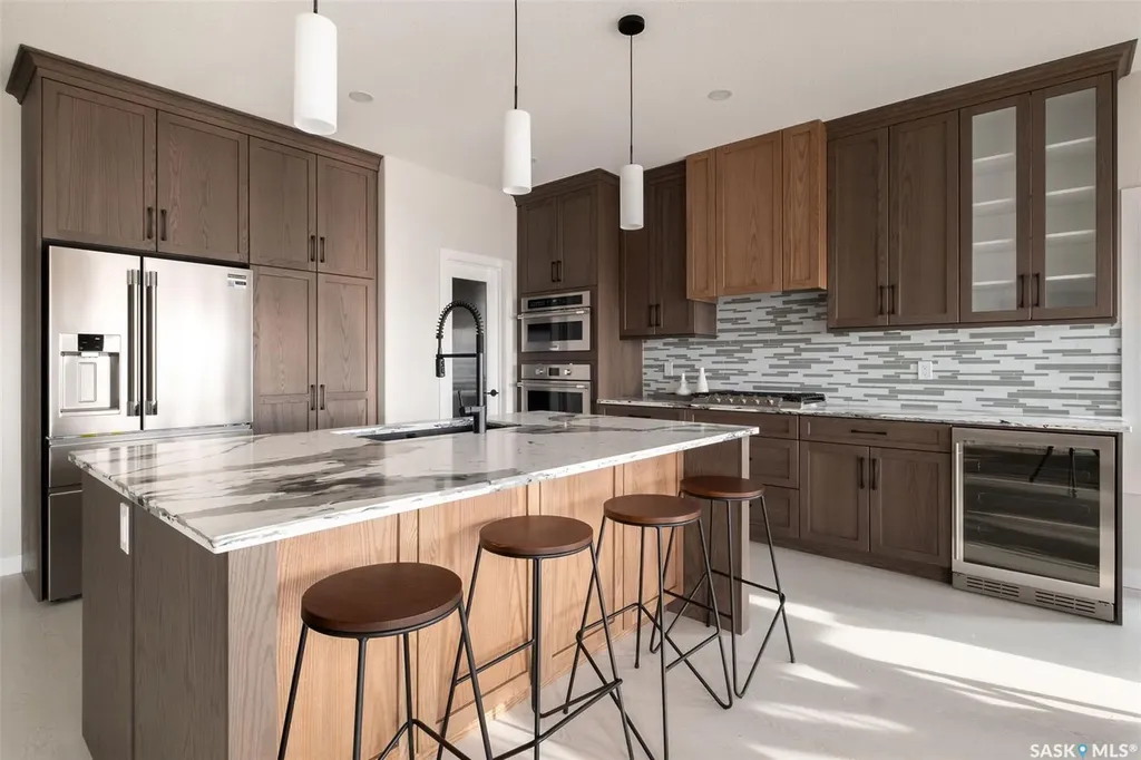 3748 Gee Crescent Regina SK S4V 3P1