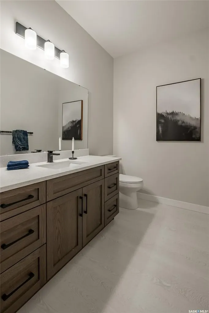 3748 Gee Crescent Regina SK S4V 3P1