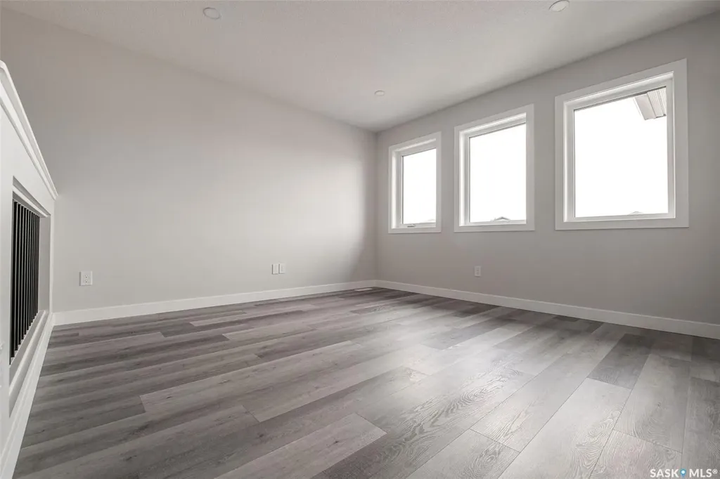 3748 Gee Crescent Regina SK S4V 3P1