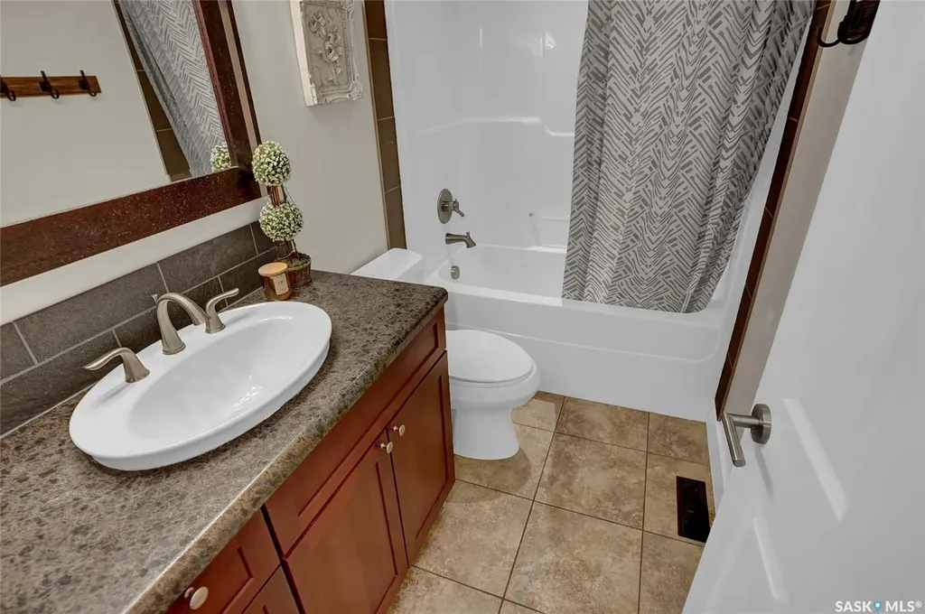 262 Blue Sage Drive Moose Jaw SK S6J 1N5