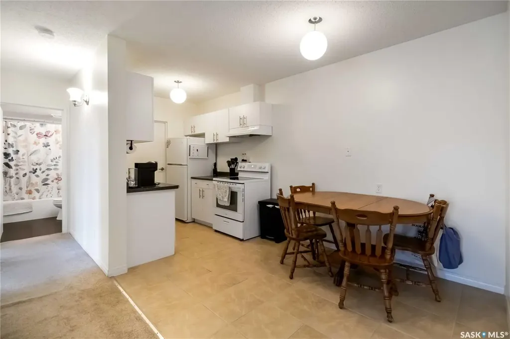 415 Tait Court Saskatoon SK S7H 5L3