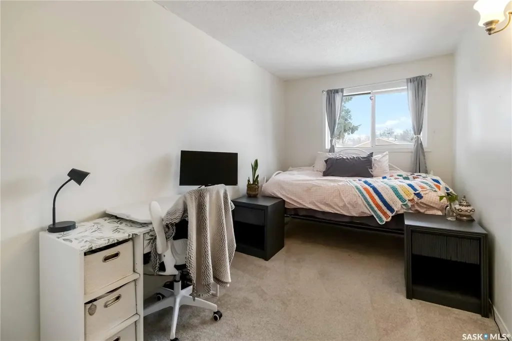 415 Tait Court Saskatoon SK S7H 5L3