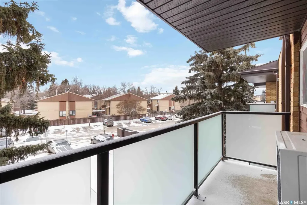 415 Tait Court Saskatoon SK S7H 5L3