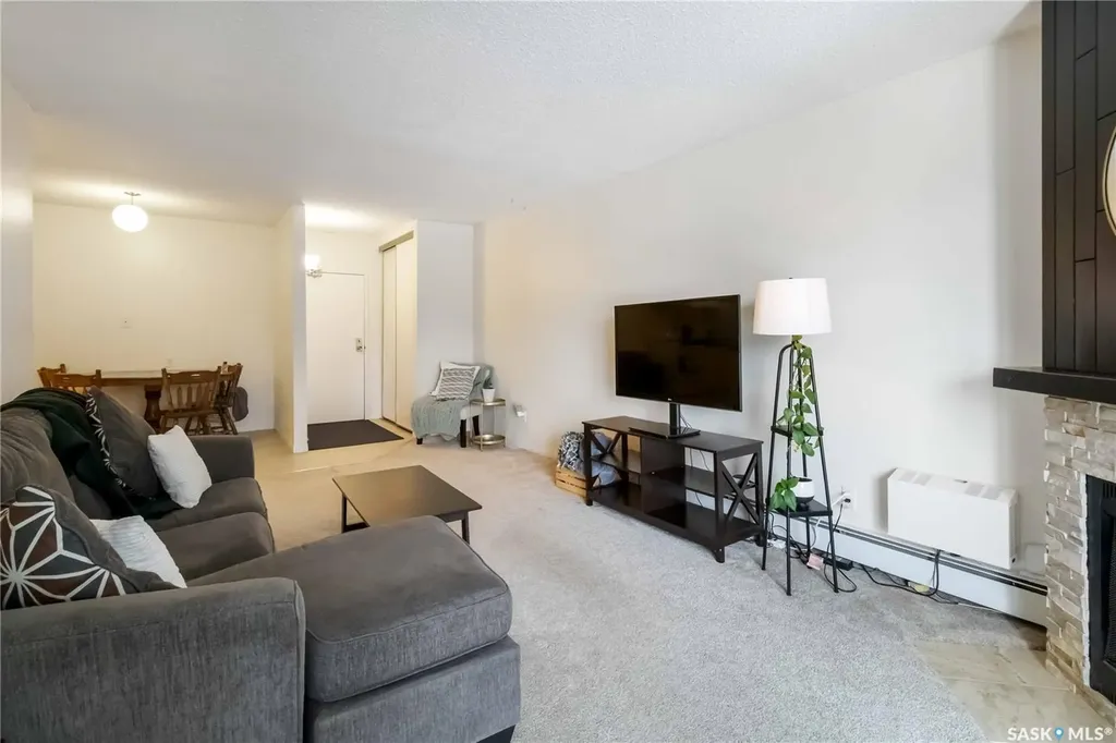 415 Tait Court Saskatoon SK S7H 5L3