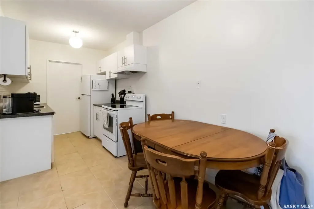 415 Tait Court Saskatoon SK S7H 5L3