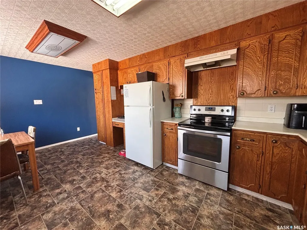 619 2nd Avenue N Alsask SK S0L 1A0