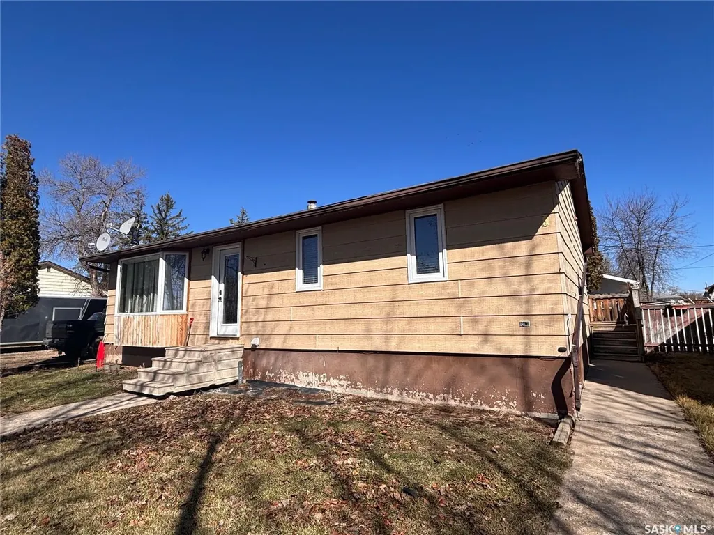 619 2nd Avenue N Alsask SK S0L 1A0