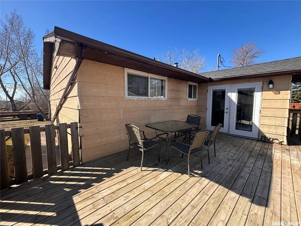 619 2nd Avenue N Alsask SK S0L 1A0