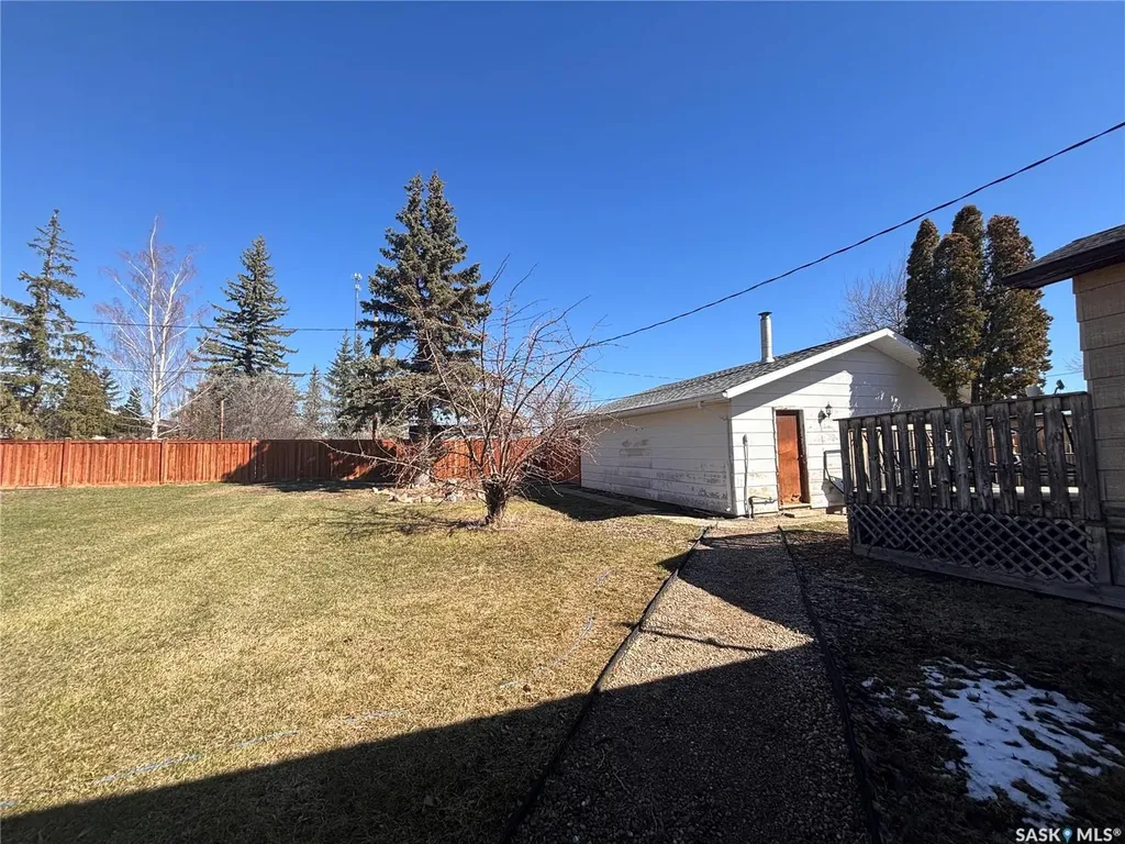 619 2nd Avenue N Alsask SK S0L 1A0