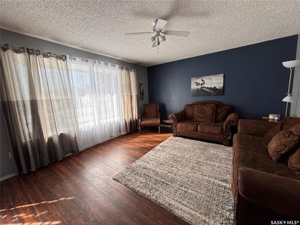 619 2nd Avenue N Alsask SK S0L 1A0