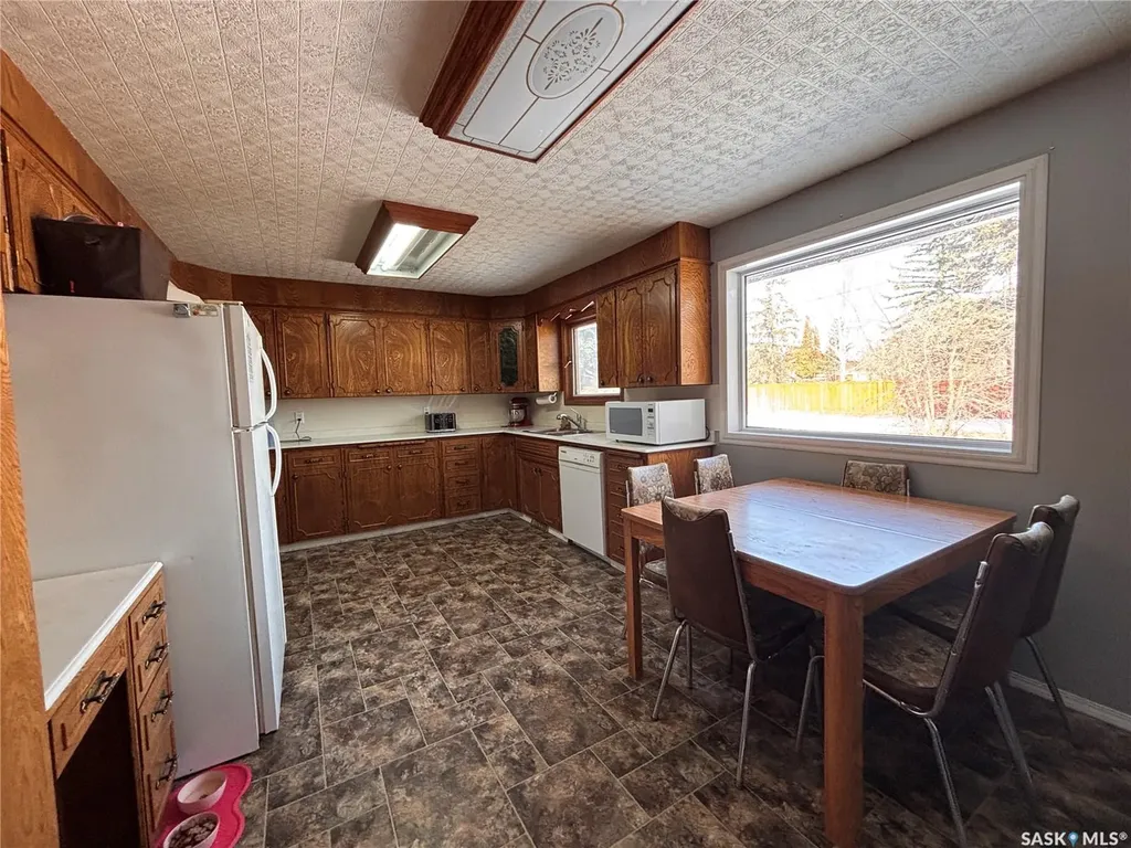 619 2nd Avenue N Alsask SK S0L 1A0