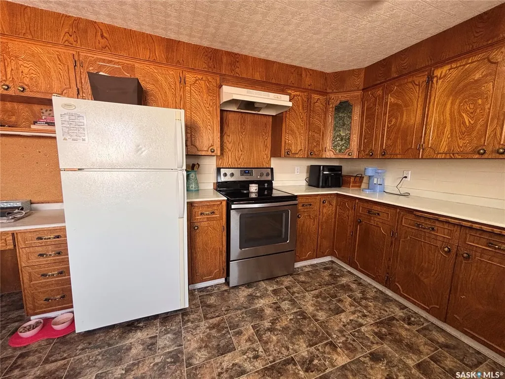 619 2nd Avenue N Alsask SK S0L 1A0