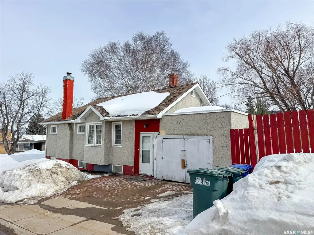 385 19th Street W Prince Albert SK S6V 4C8