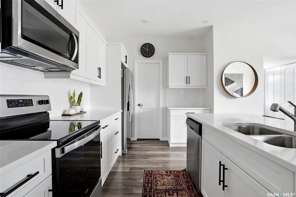 3050 Bellegarde Crescent Regina SK S4V 3W3