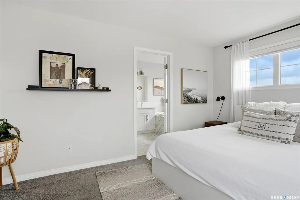 3050 Bellegarde Crescent Regina SK S4V 3W3