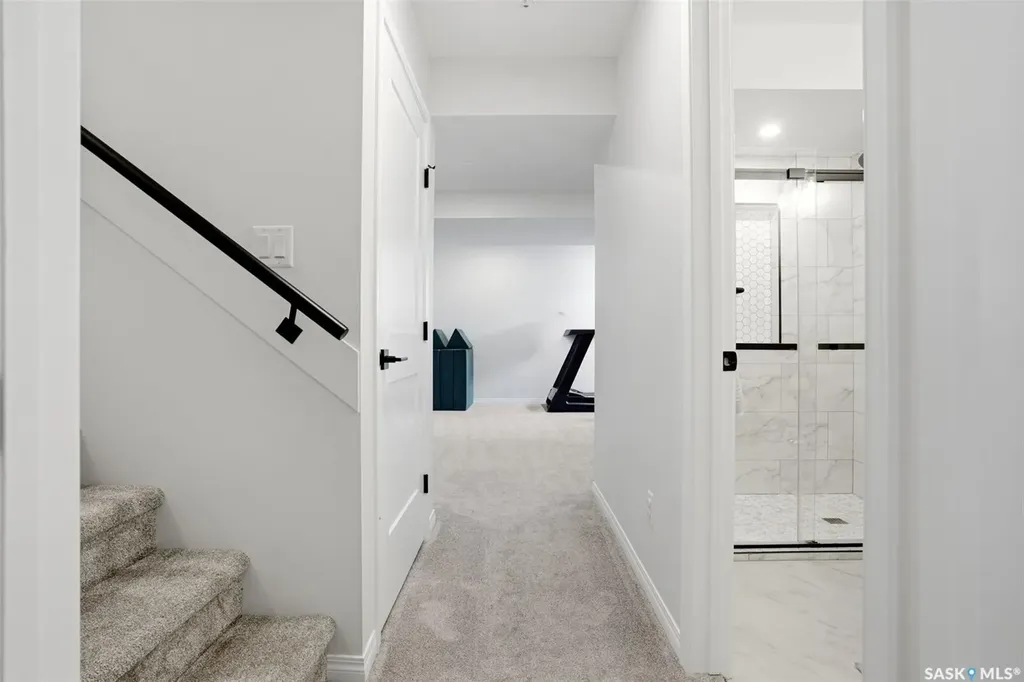 3050 Bellegarde Crescent Regina SK S4V 3W3