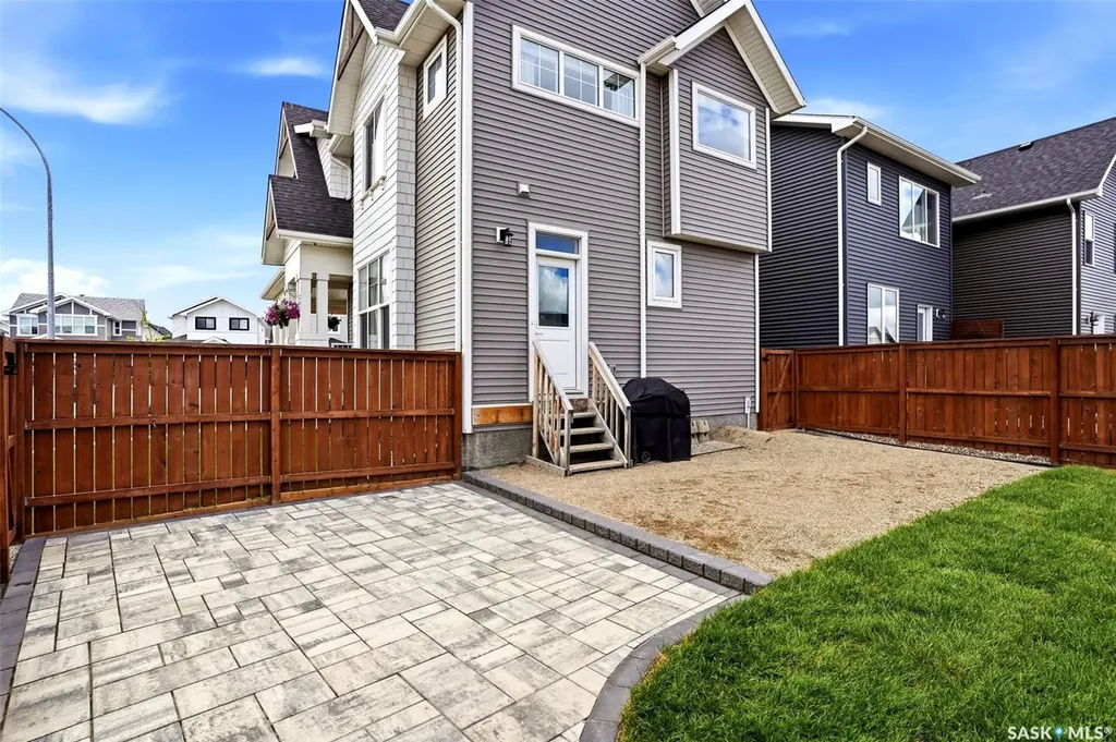 3050 Bellegarde Crescent Regina SK S4V 3W3