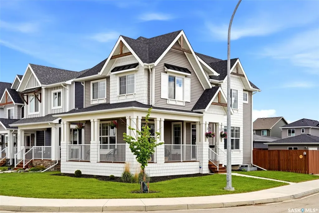 3050 Bellegarde Crescent Regina SK S4V 3W3
