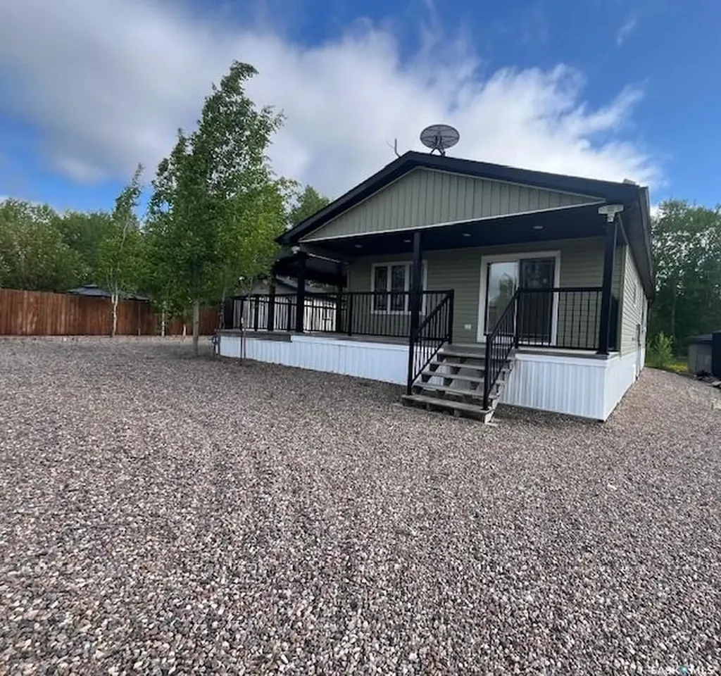 1207 Oak Avenue Beaver River Rm No. 622 SK S0M 1A0