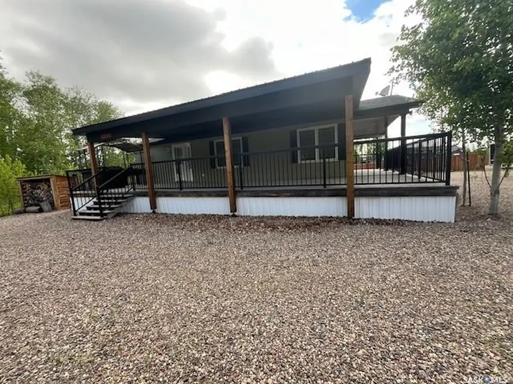 1207 Oak Avenue Beaver River Rm No. 622 SK S0M 1A0
