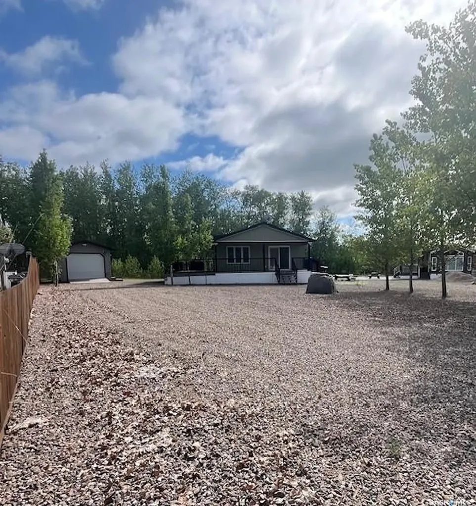 1207 Oak Avenue Beaver River Rm No. 622 SK S0M 1A0
