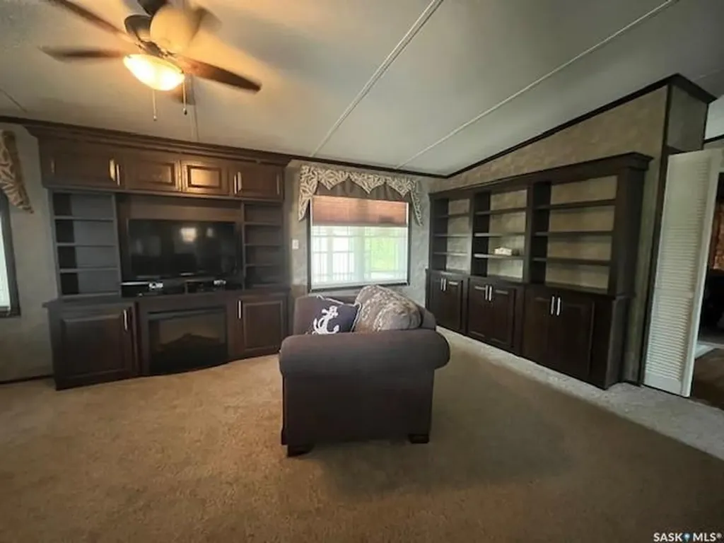 1207 Oak Avenue Beaver River Rm No. 622 SK S0M 1A0