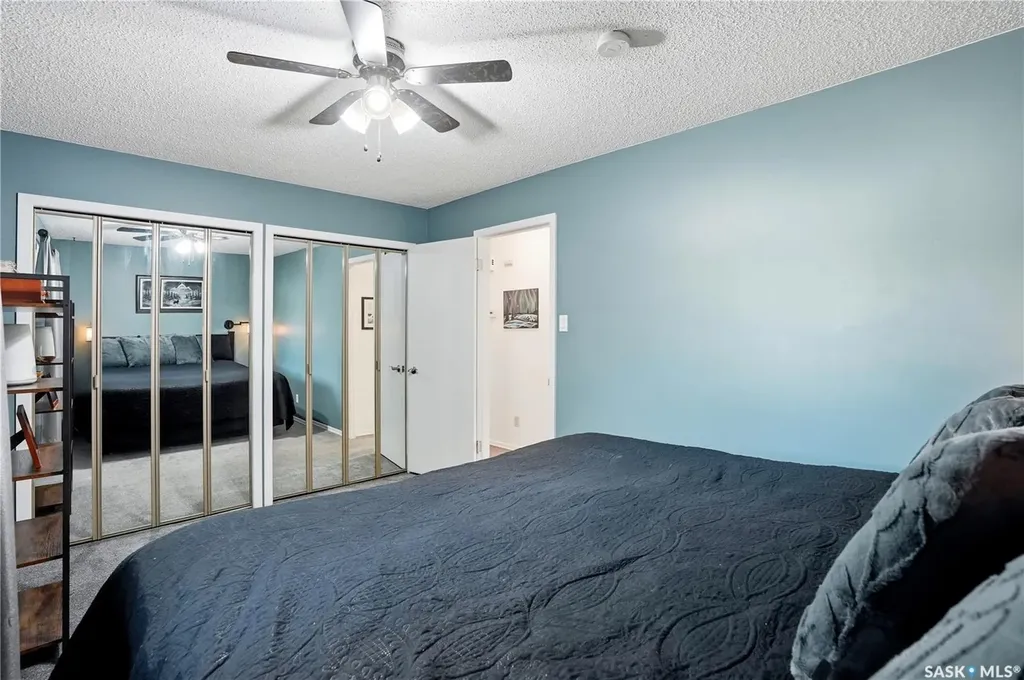 1423 Fleet Street Regina SK S4N 5R6