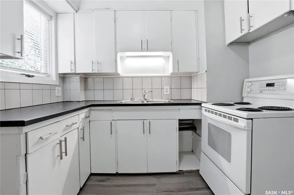 735 Wascana Street Regina SK S4T 4H6