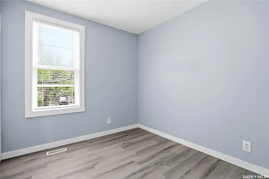 735 Wascana Street Regina SK S4T 4H6