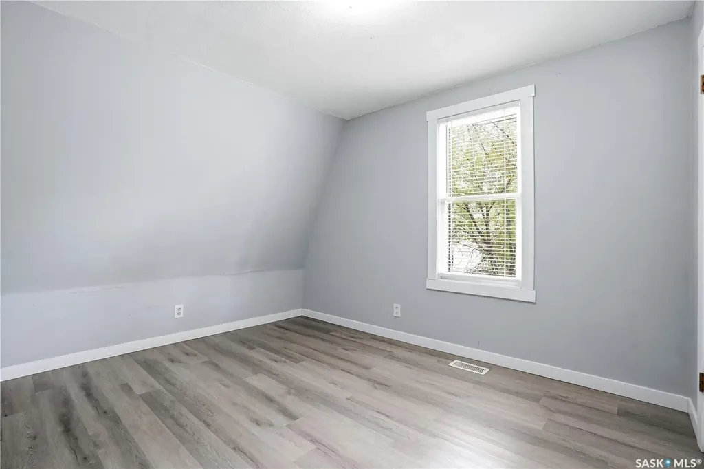 735 Wascana Street Regina SK S4T 4H6