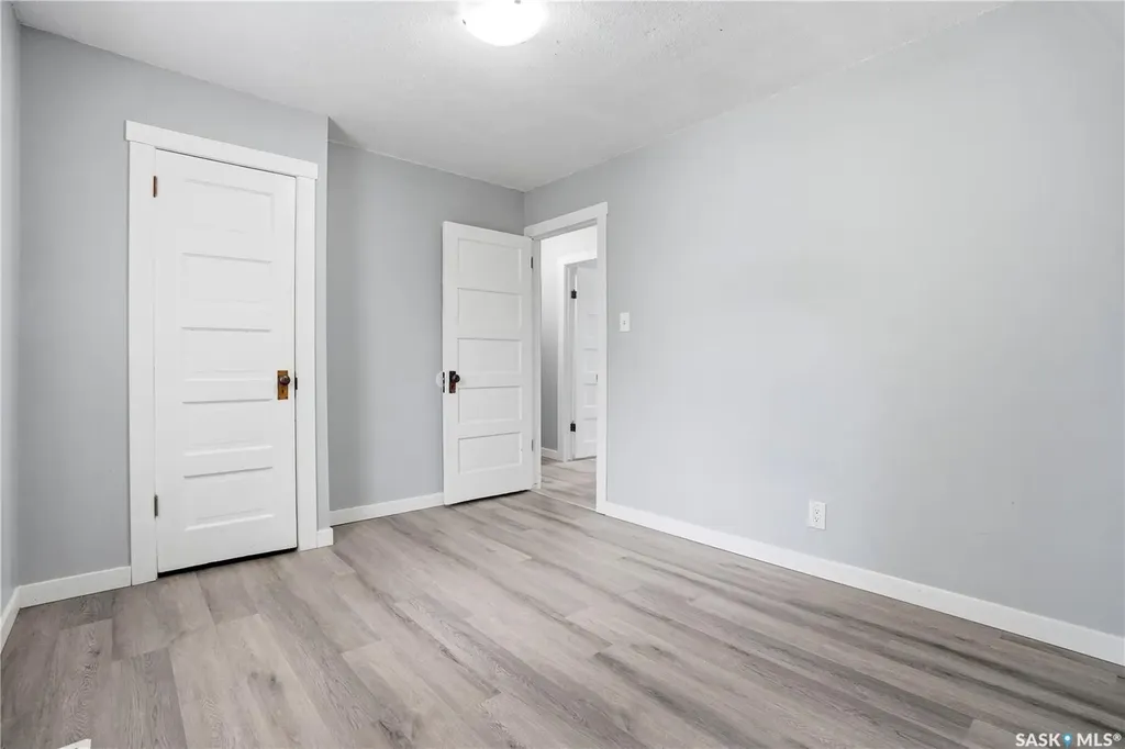 735 Wascana Street Regina SK S4T 4H6