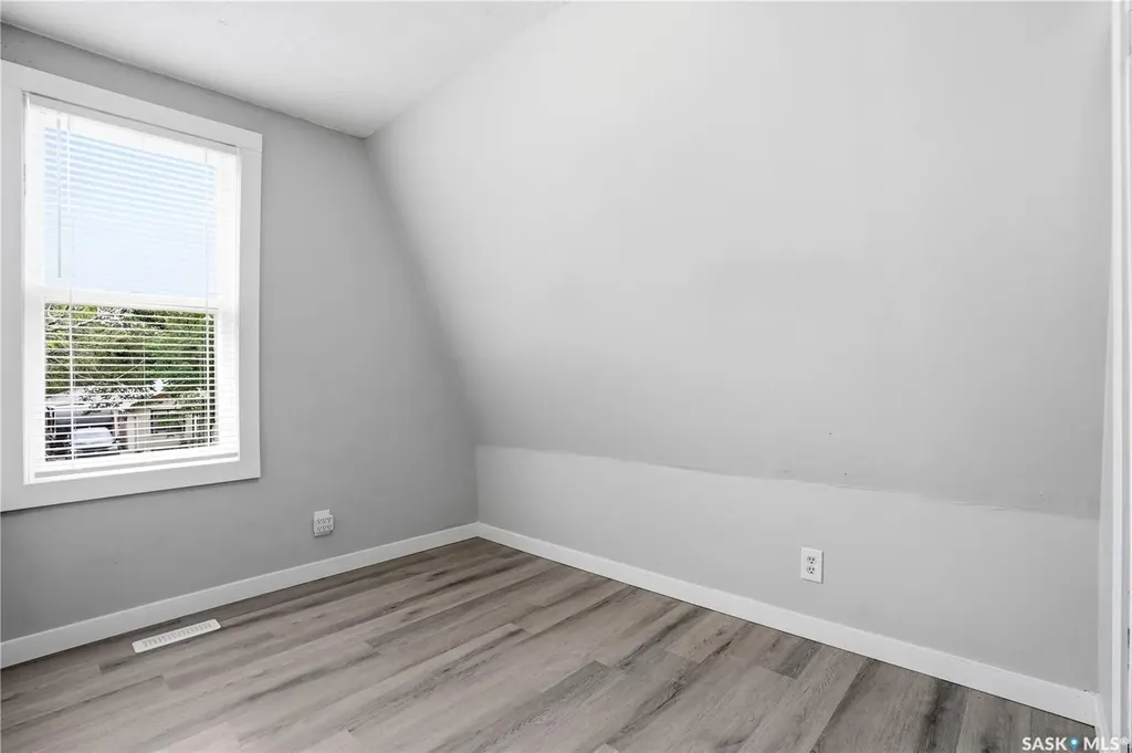 735 Wascana Street Regina SK S4T 4H6