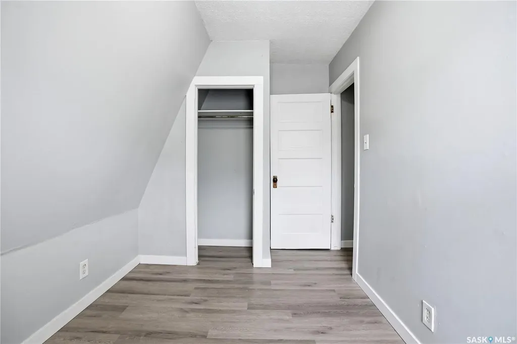 735 Wascana Street Regina SK S4T 4H6