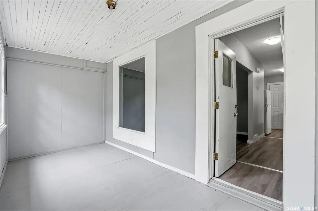 735 Wascana Street Regina SK S4T 4H6