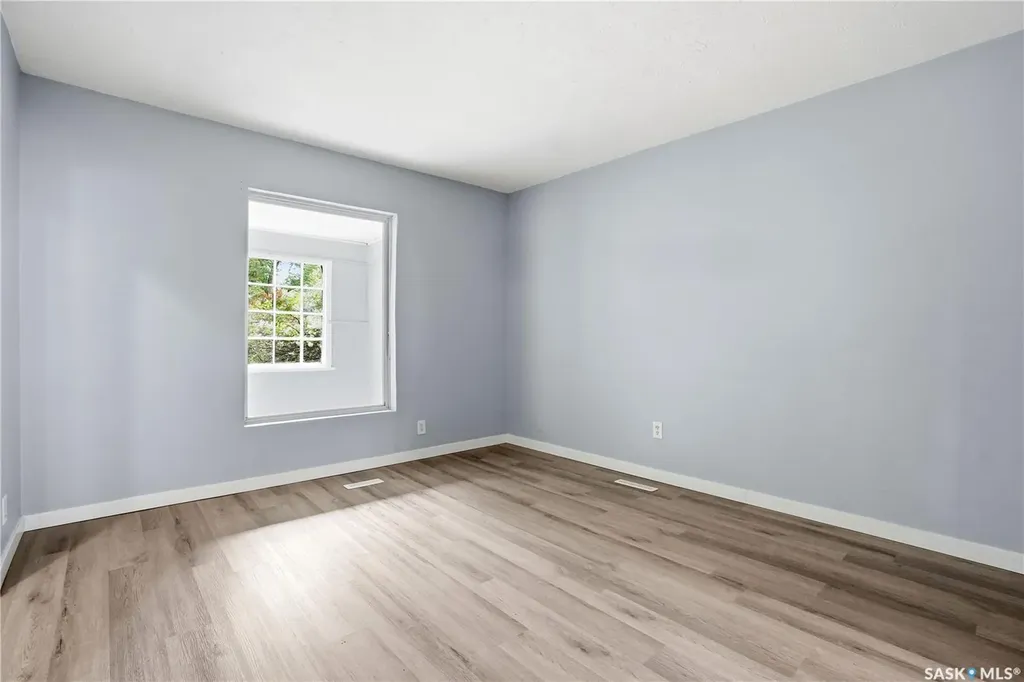 735 Wascana Street Regina SK S4T 4H6