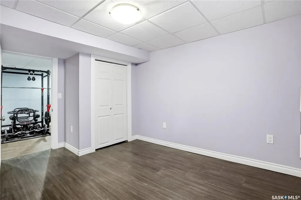 66 Nelles Street Regina SK S4X 1M4