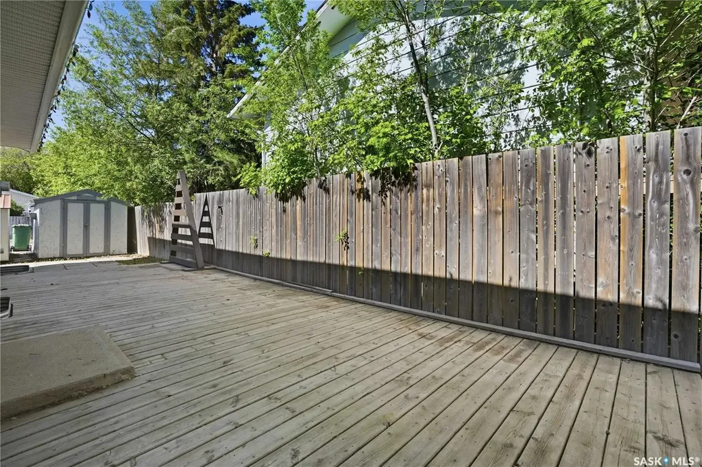 66 Nelles Street Regina SK S4X 1M4