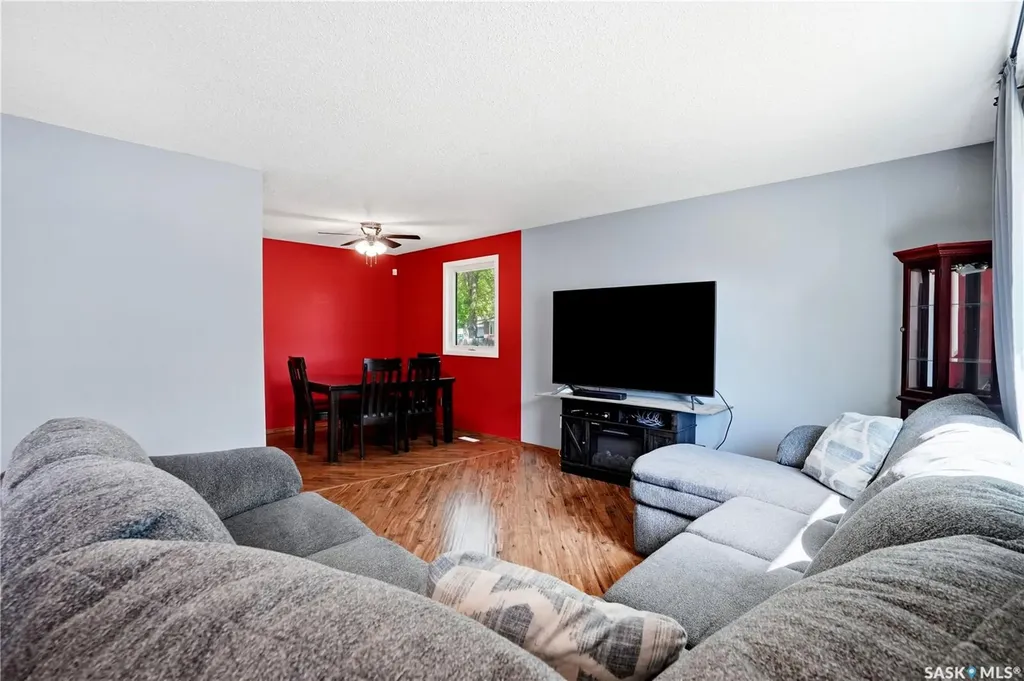 66 Nelles Street Regina SK S4X 1M4