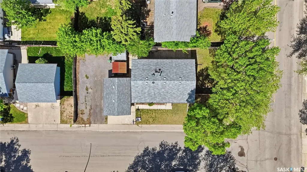 66 Nelles Street Regina SK S4X 1M4