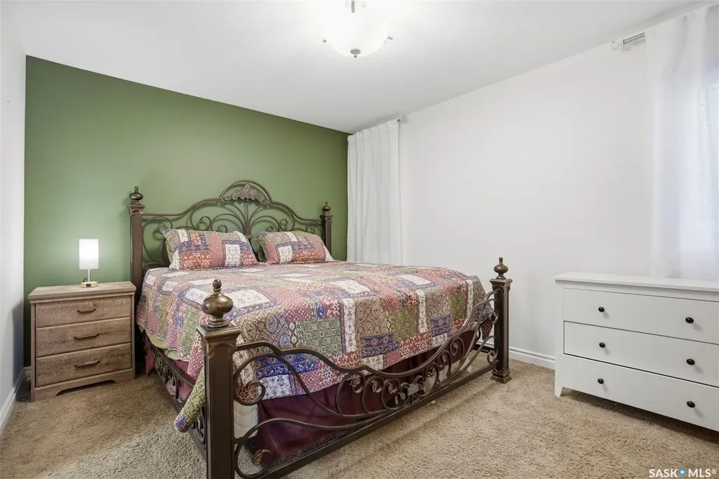 222 Parkview Cove Osler SK S0K 3A0
