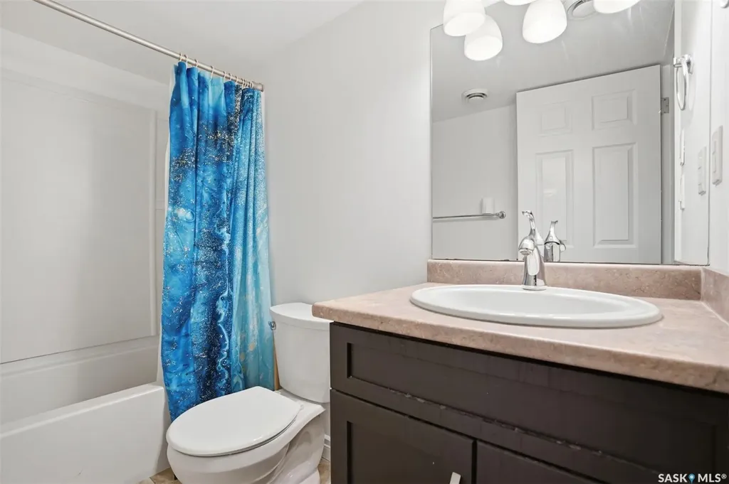 222 Parkview Cove Osler SK S0K 3A0