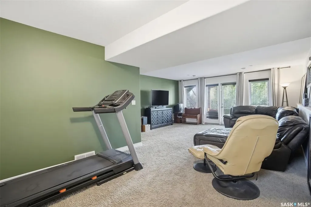 222 Parkview Cove Osler SK S0K 3A0